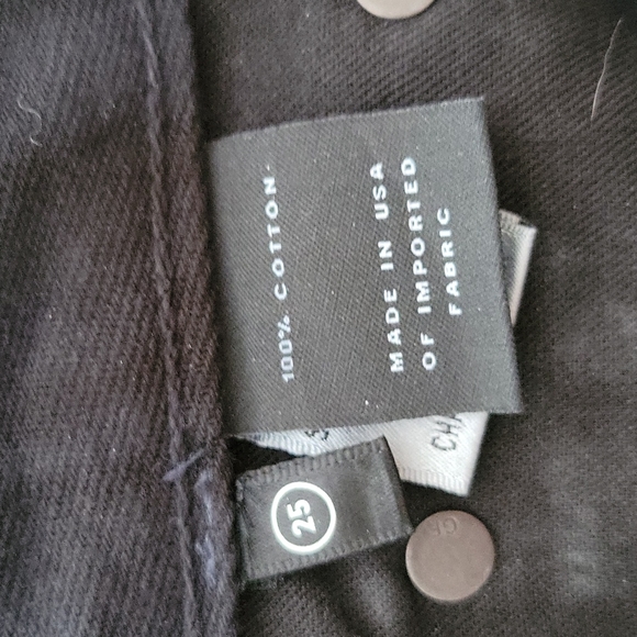 GRLFRND mica cropped in changing skies - Picture 11 of 16